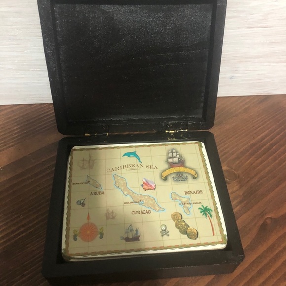 Caribbean Sea Coasters set of 6 and wooden box - Picture 2 of 5